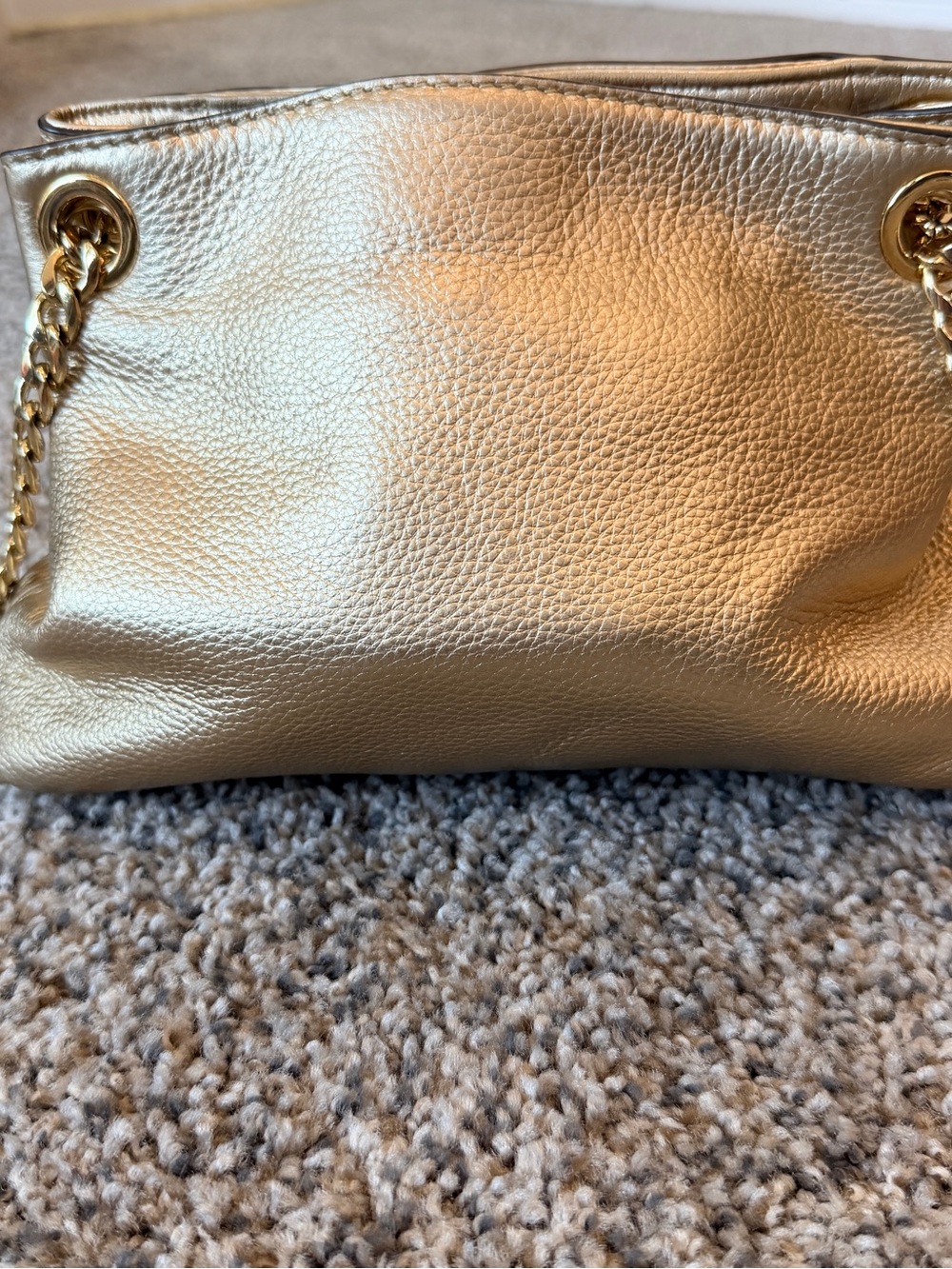Michael Kors Metallic Gold Leather Shoulder Bag with Chain Straps - Picture 3 of 8